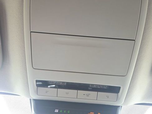 Used 2025 MAZDA CX-50 2.5 Hybrid w/ Preferred Pkg image 27