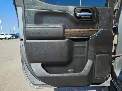 Used 2020 Chevrolet Silverado 1500 LT Trail Boss image 15