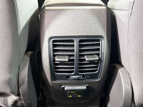 Used 2017 Ford Escape SE w/ SE Cold Weather Package FWD image 25