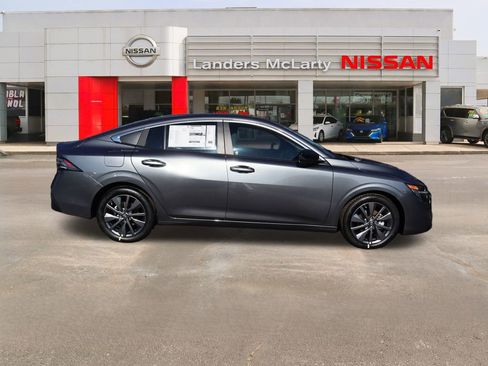 New 2026 Nissan Sentra SL w/ Floor Mat Package image 2