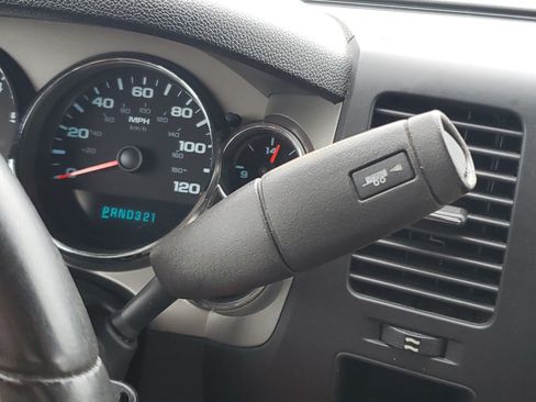 Used 2009 Chevrolet Silverado 1500 LT w/ Power Pack Plus RWD image 28