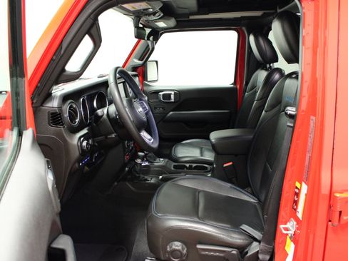 Used 2023 Jeep Wrangler Unlimited Rubicon 4xe w/ Safety Group image 18