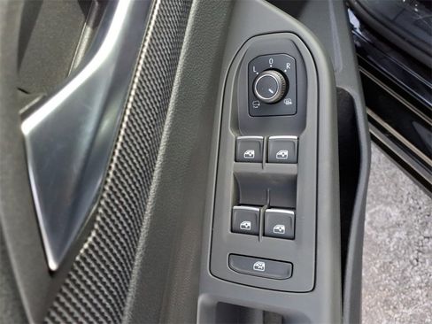 New 2026 Volkswagen Golf 2.0T image 16