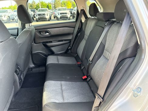 Used 2024 Nissan Rogue SV AWD/4WD image 13