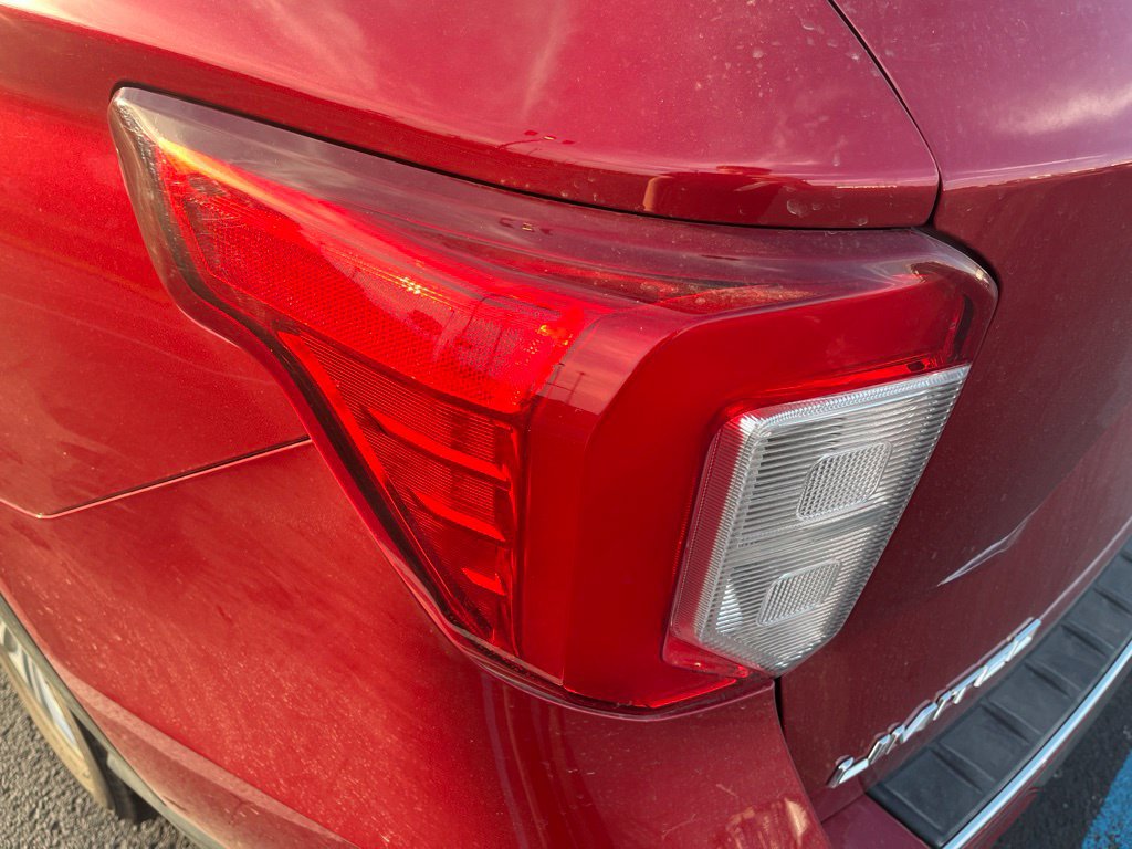 Used 2022 Ford Explorer Limited w/ Equipment Group 301A AWD/4WD image 20