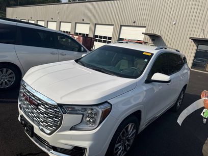 Used 2024 GMC Terrain Denali