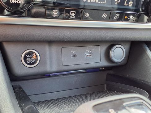 Used 2023 Nissan Rogue SV FWD image 20