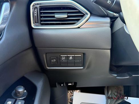 Used 2019 MAZDA CX-5 Touring image 19