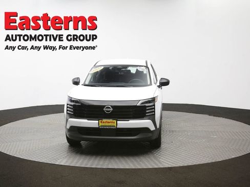 Used 2025 Nissan Kicks S image 52