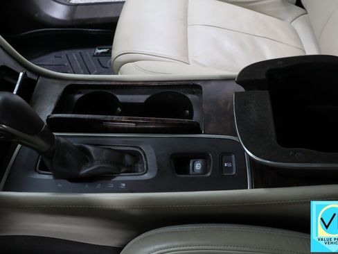 Used 2014 Buick LaCrosse Leather image 17