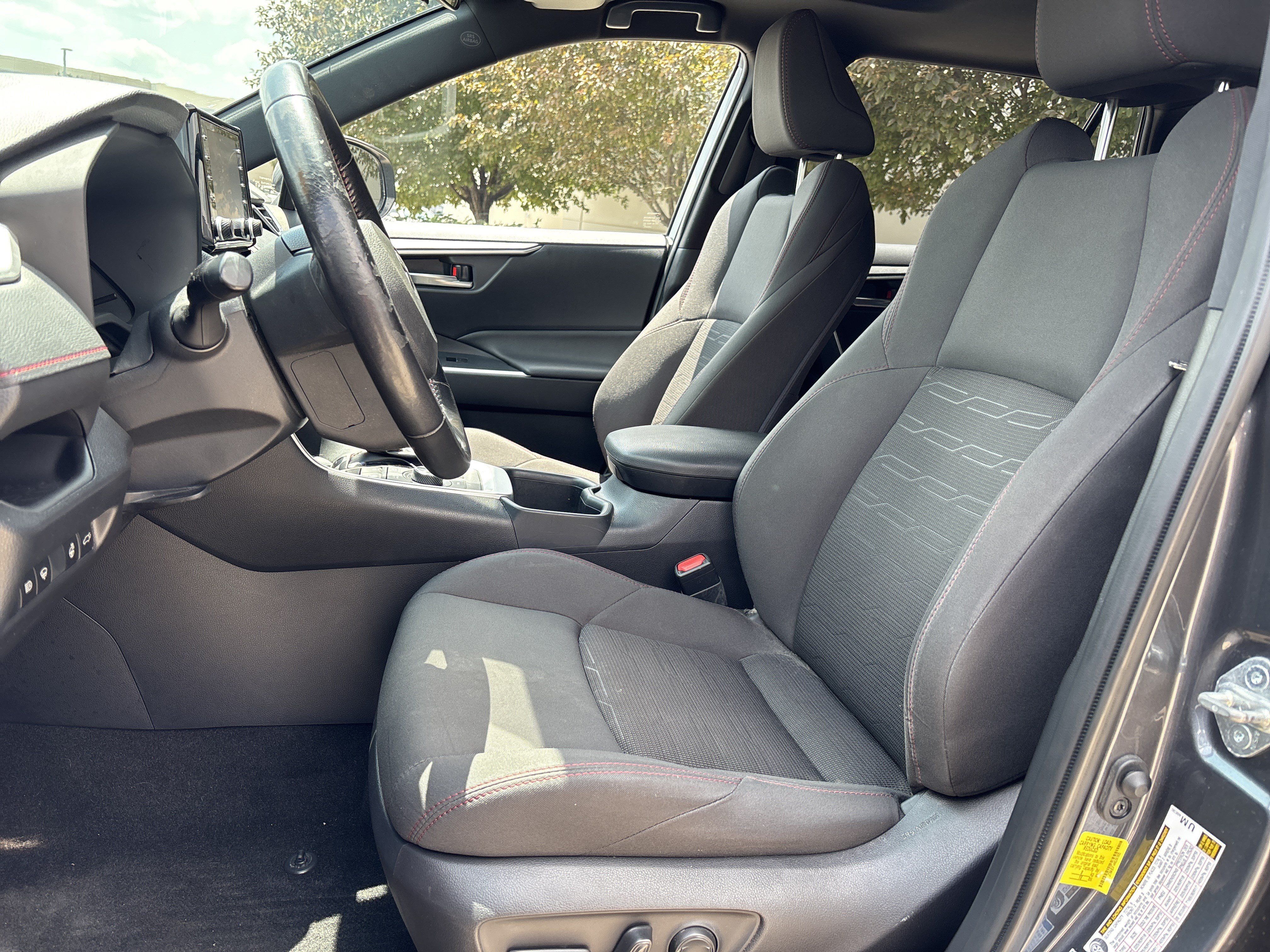 Used 2022 Toyota RAV4 SE w/ Weather & Moonroof Package AWD/4WD image 15