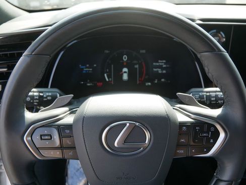 Used 2025 Lexus RX 350 Premium image 23