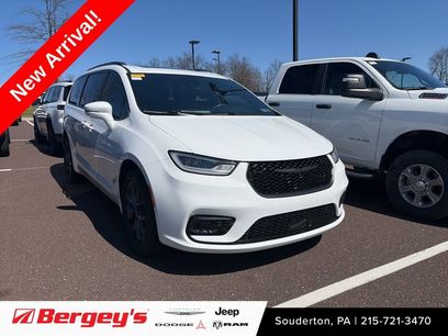 Used 2021 Chrysler Pacifica Limited w/ Premium & Safety Sphere Group