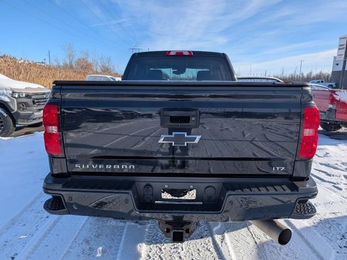 Used 2017 Chevrolet Silverado 2500 LTZ w/ Duramax Plus Package image 7