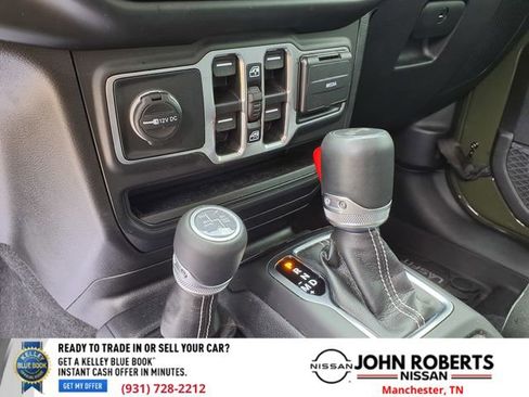 Used 2023 Jeep Wrangler Unlimited Sahara image 29