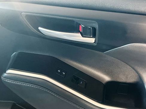 Used 2021 Toyota Highlander XSE image 31