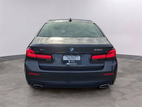 Used 2022 BMW 530i xDrive w/ Premium Package image 5