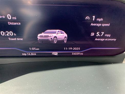 Used 2020 Volkswagen Atlas Cross Sport SEL Premium R-Line image 26