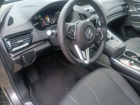 Used 2025 Acura RDX SH-AWD image 17