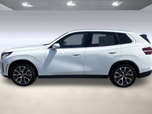 Used 2025 BMW X3 xDrive30i w/ Convenience Package image 2