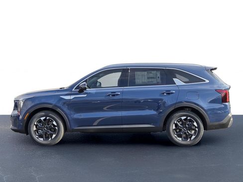 New 2026 Kia Sorento S image 12