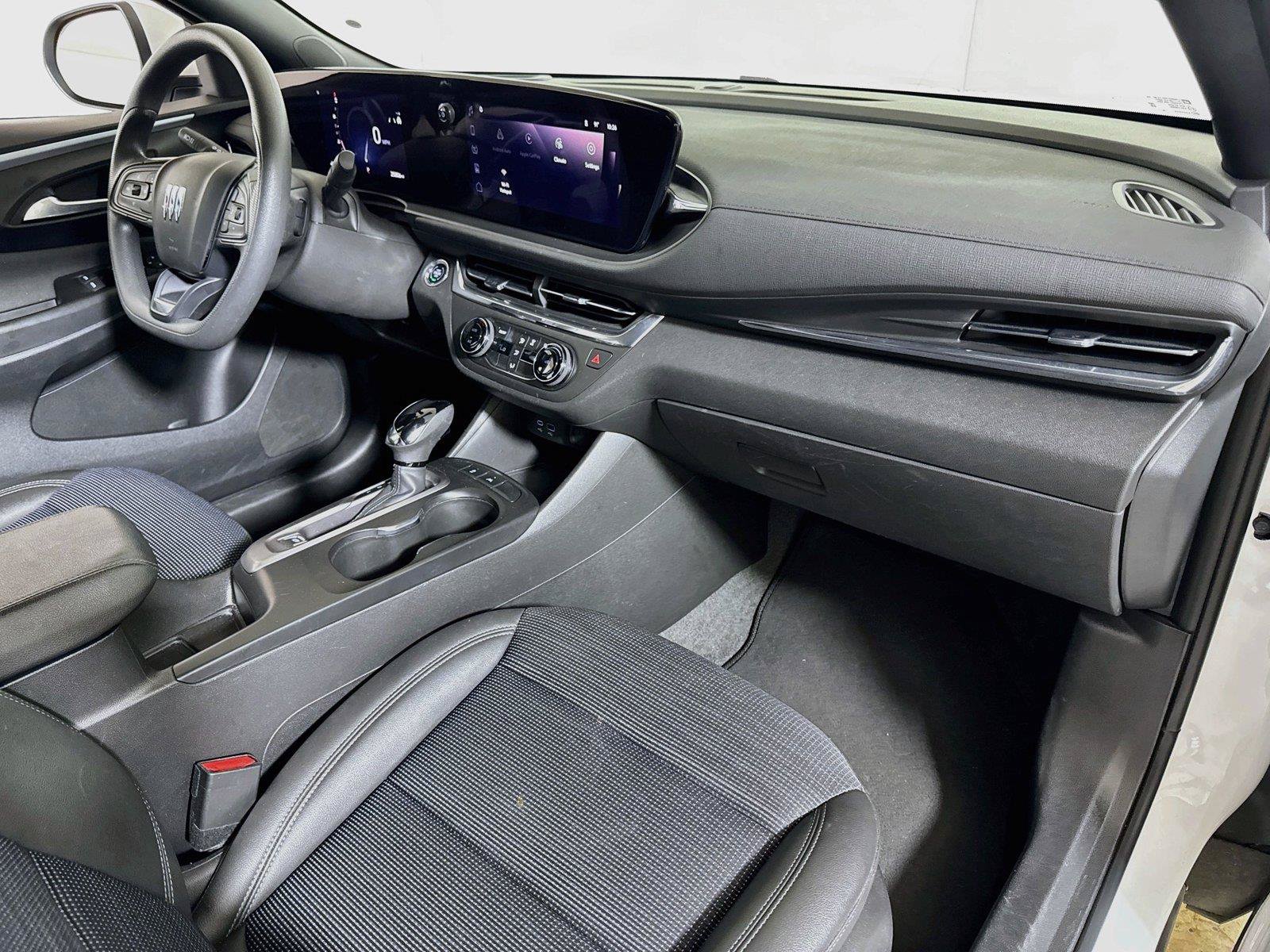 Used 2026 Buick Envista Preferred FWD image 26