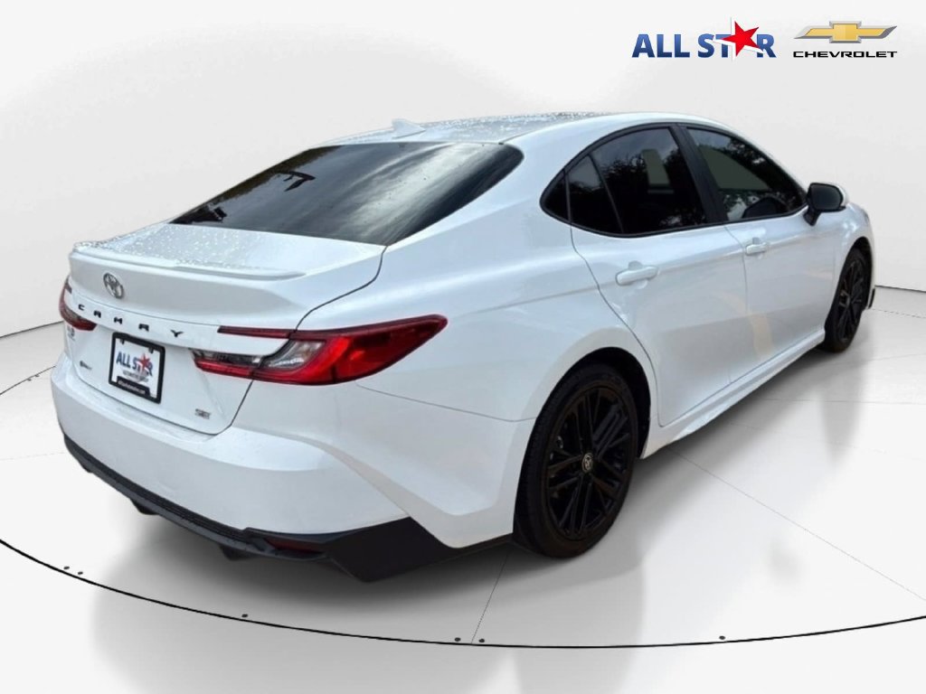 Used 2025 Toyota Camry SE w/ Convenience Package FWD image 6
