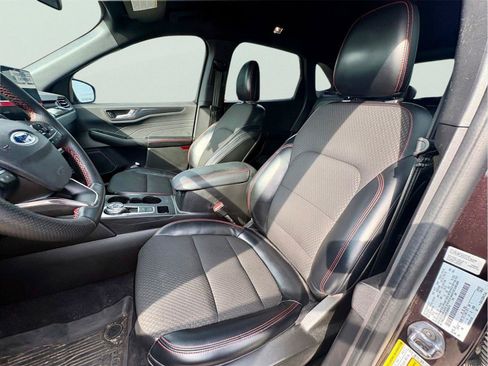 Used 2023 Ford Escape ST-Line Select AWD/4WD image 10