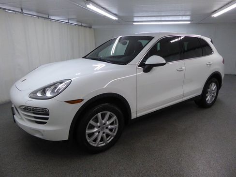 Used 2014 Porsche Cayenne image 3