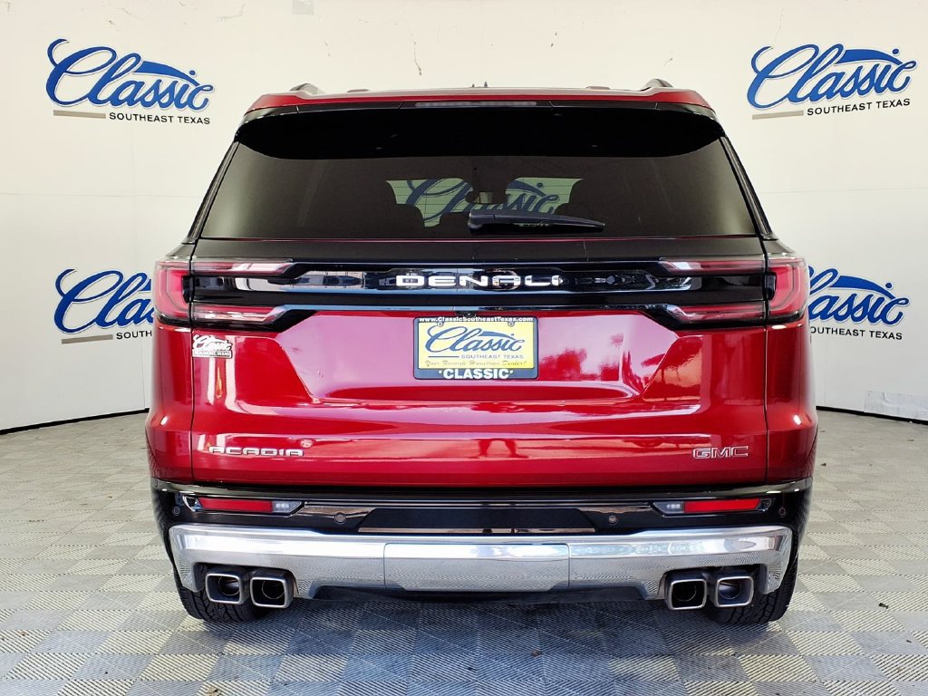 Used 2024 GMC Acadia Denali FWD image 4