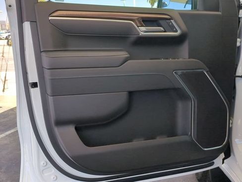 Certified 2026 Chevrolet Silverado 1500 RST AWD/4WD image 25