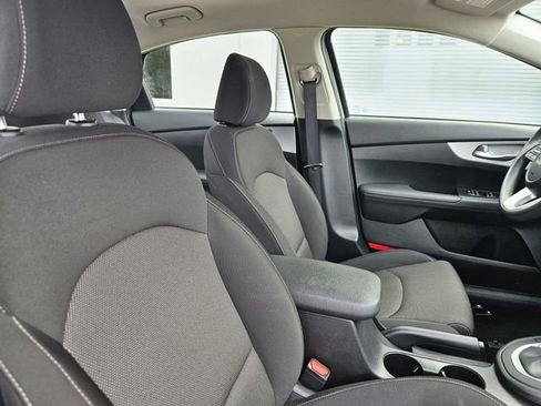 Used 2024 Kia Forte LXS image 14