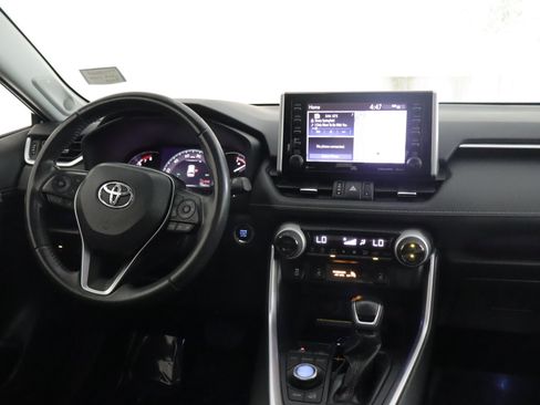 Used 2019 Toyota RAV4 Limited w/ Advanced Technology Package AWD/4WD image 2