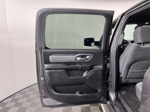 Used 2022 RAM 1500 Big Horn AWD/4WD image 36