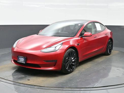 Used 2022 Tesla Model 3 Performance image 2