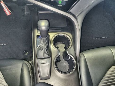 Used 2023 Toyota Camry SE image 20