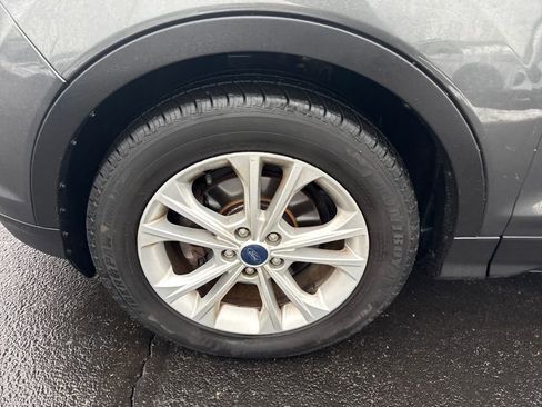 Used 2017 Ford Escape SE w/ SE Leather Comfort Package image 22