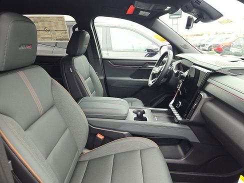 New 2026 GMC Acadia AT4 w/ LPO, Floor Liner Package image 29