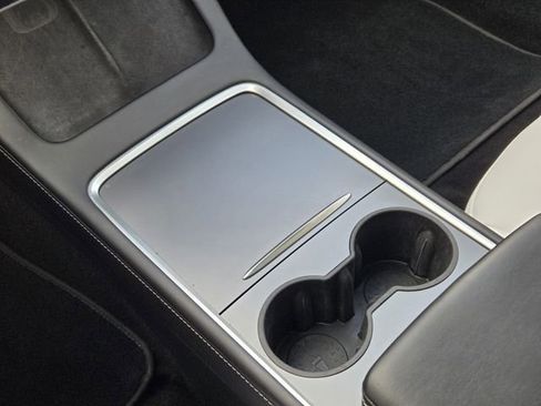 Used 2021 Tesla Model 3 Performance image 21