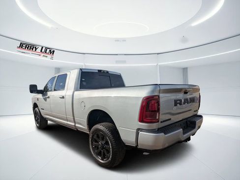 New 2026 RAM 2500 Laramie AWD/4WD image 5