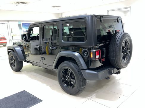 Used 2022 Jeep Wrangler Unlimited Sport AWD/4WD image 10