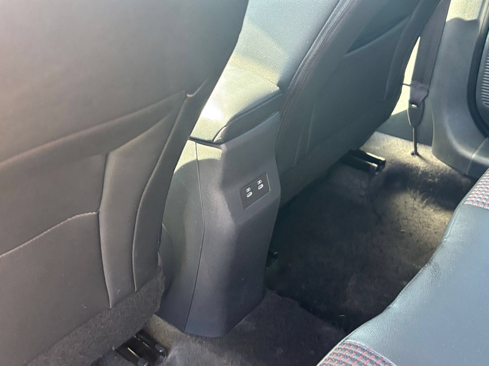 Used 2026 Nissan Kicks SR FWD image 22
