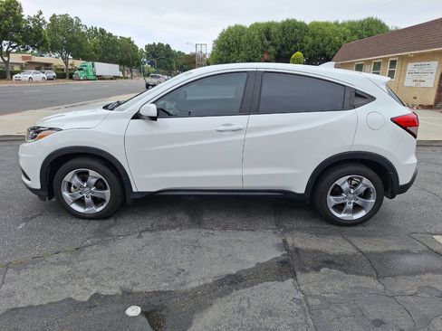 Used 2022 Honda HR-V LX image 8