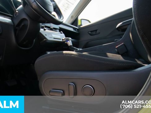 Used 2024 Hyundai Kona SEL image 28