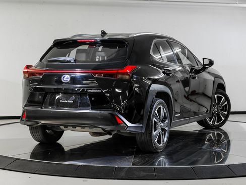Used 2019 Lexus UX 250h w/ Premium Package image 7