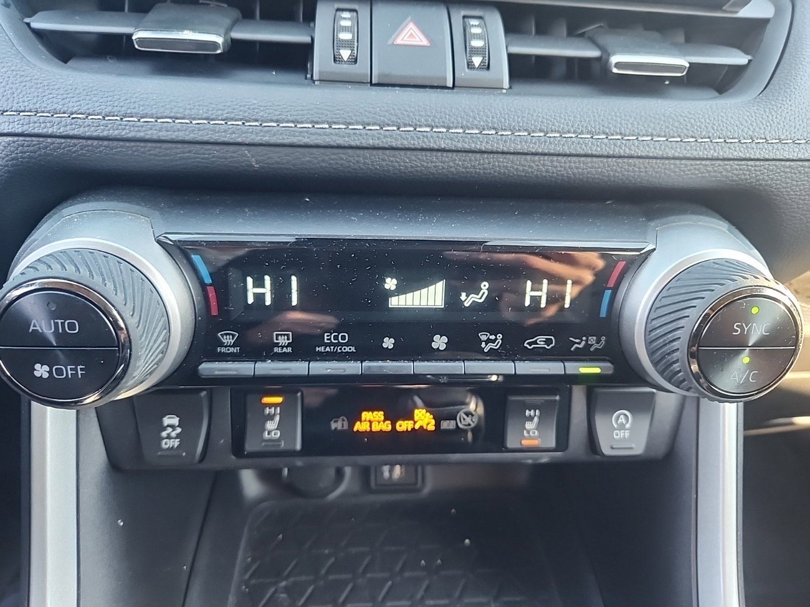 Used 2025 Toyota RAV4 XLE Premium w/ Weather Package AWD/4WD image 15