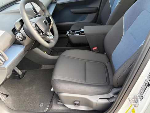 New 2026 Volvo EX30 Plus image 16