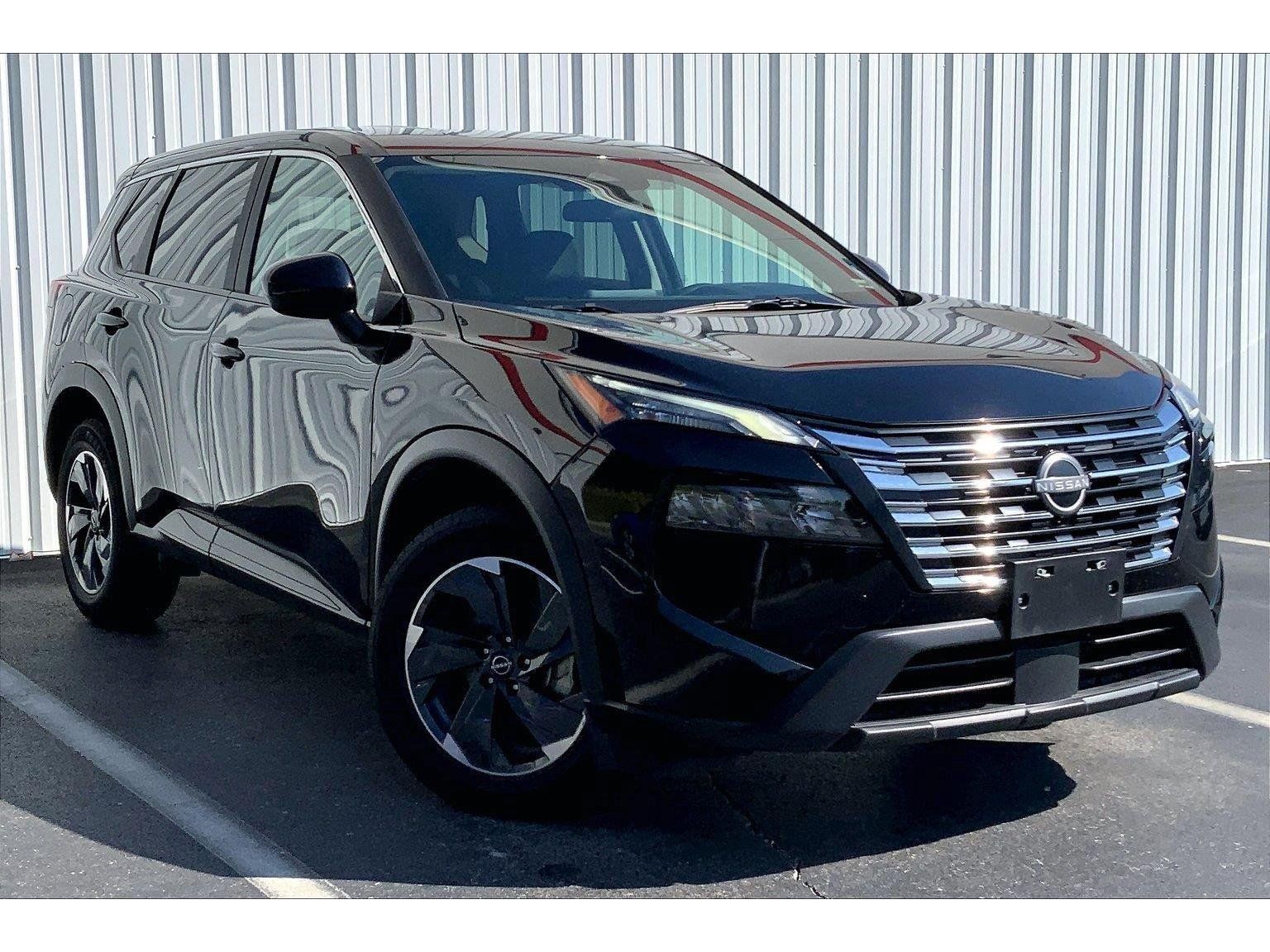 Used 2025 Nissan Rogue SV AWD/4WD image 32
