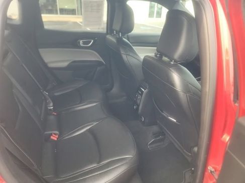 Used 2025 Jeep Compass Limited AWD/4WD image 29