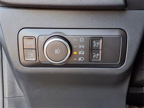 New 2025 Ford Escape SE image 10